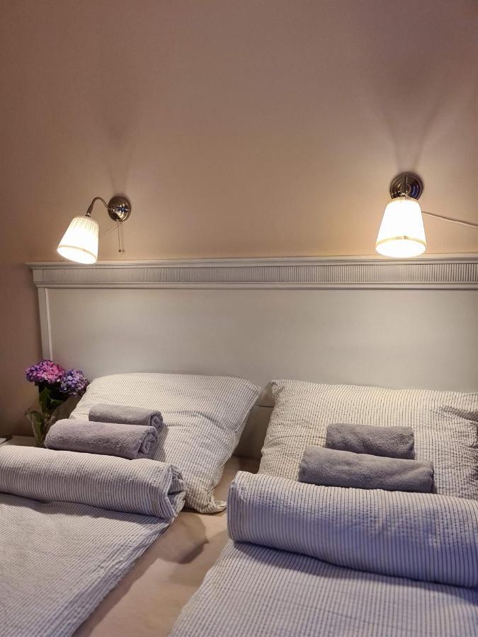 Palantir Panzio Bed & Breakfast Miskolc Bagian luar foto