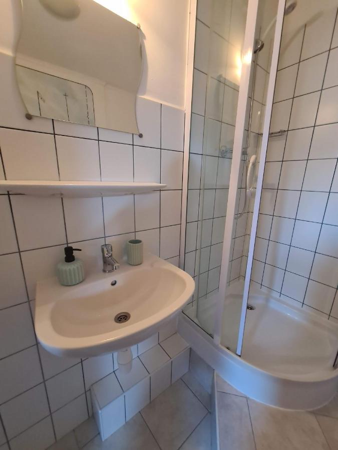Palantir Panzio Bed & Breakfast Miskolc Bagian luar foto