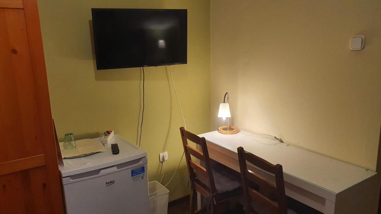 Palantir Panzio Bed & Breakfast Miskolc Bagian luar foto