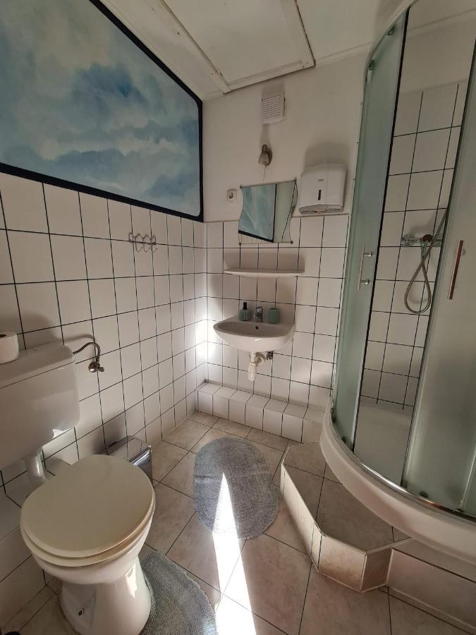Palantir Panzio Bed & Breakfast Miskolc Bagian luar foto